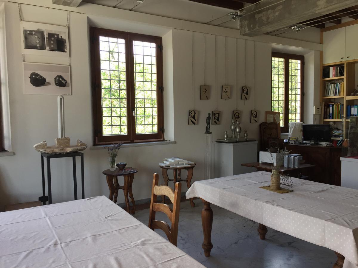 Galleria Ars Apua Bed & Breakfast Carrara Bagian luar foto